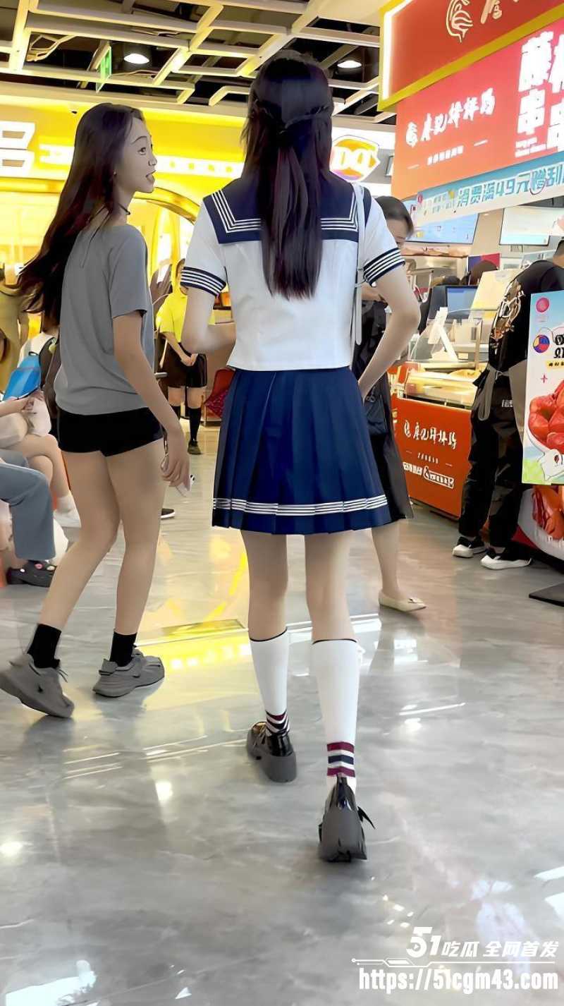 KFC抄底超美学生妹 1