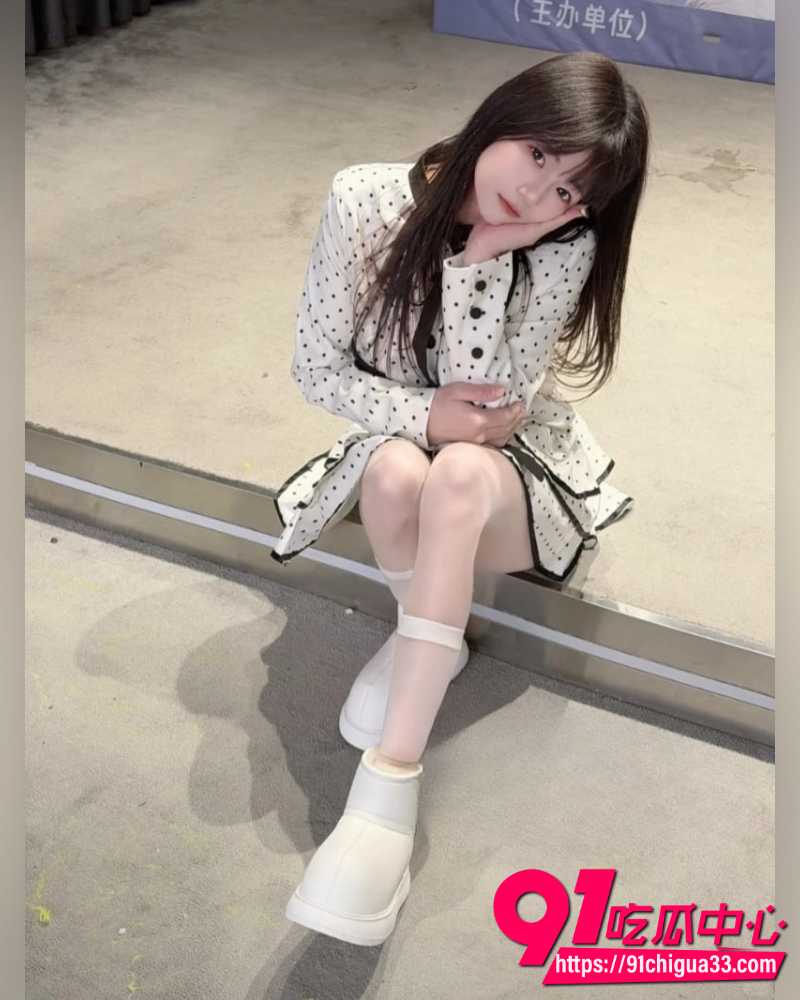 抖音网红英雄王李海伟人设崩塌 闺蜜实名曝其选妃骗炮吃软饭 甚至拍视频威胁！