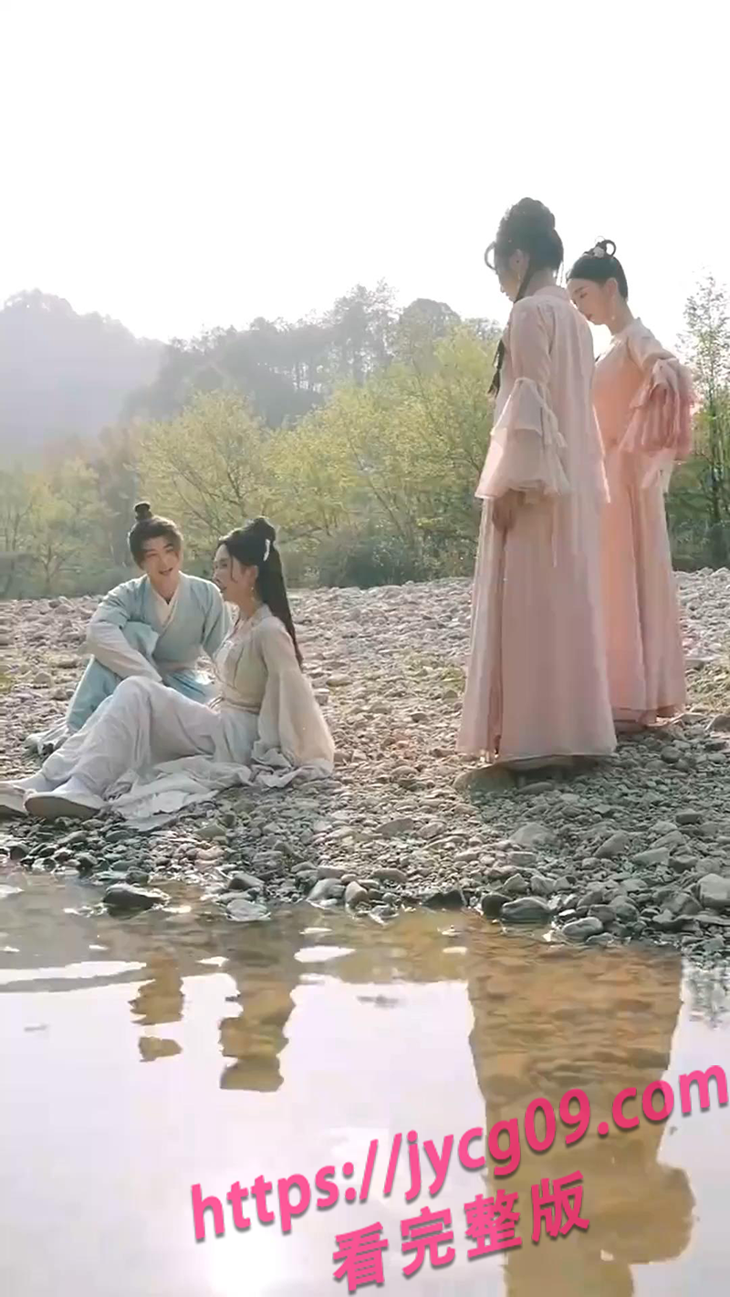 女帝误入假县城反被山贼撩！《臭山贼，朕怀孕了》爆笑开局！ 配图3