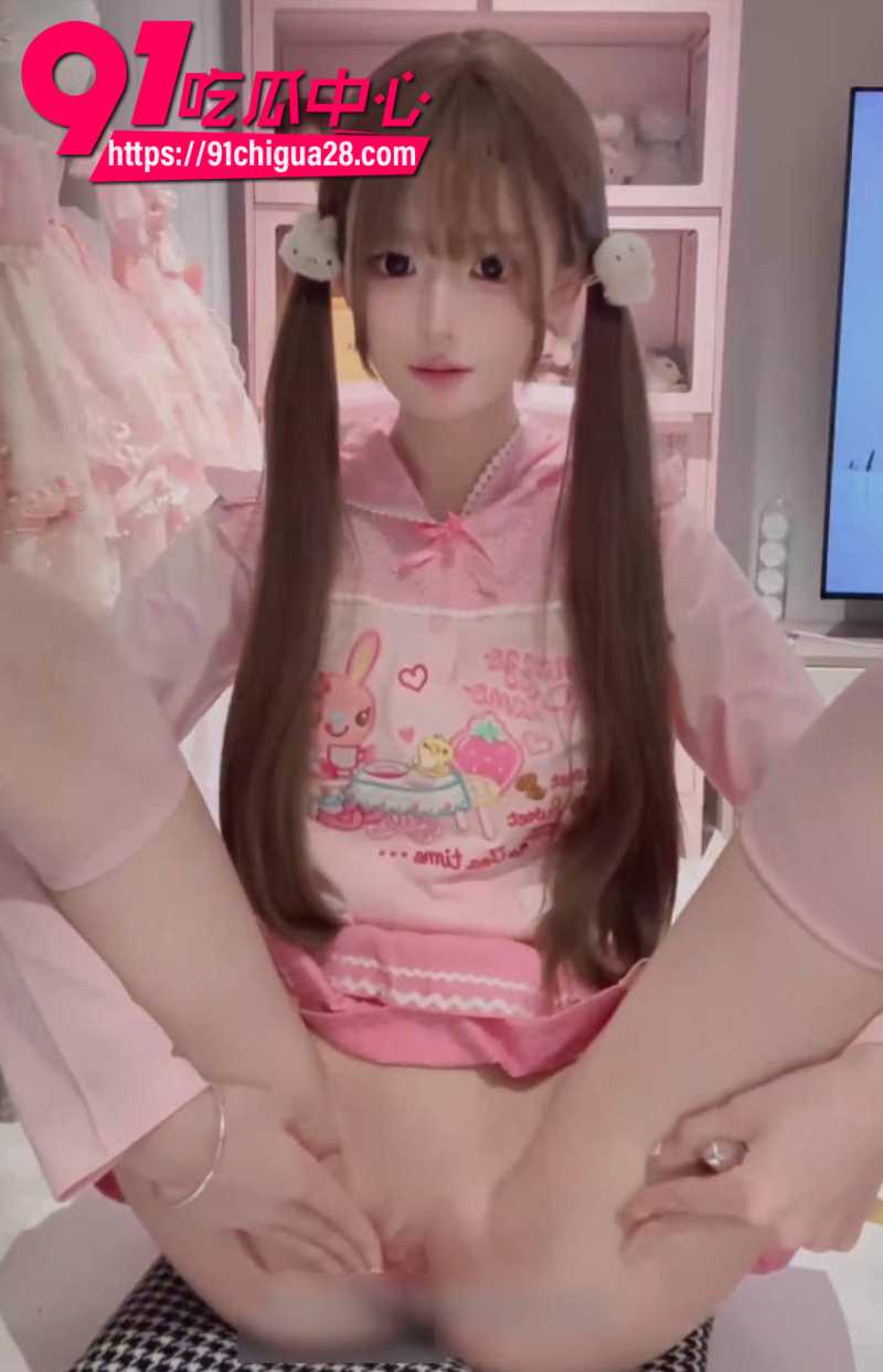 极品小萝莉福季雨粉嫩骚穴高清自慰福利1