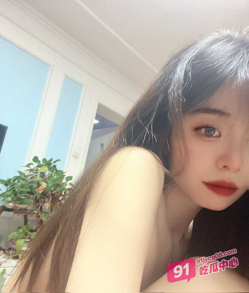 青海00后学生妹黄裕被包养视频流出 完美炮架性感诱人~