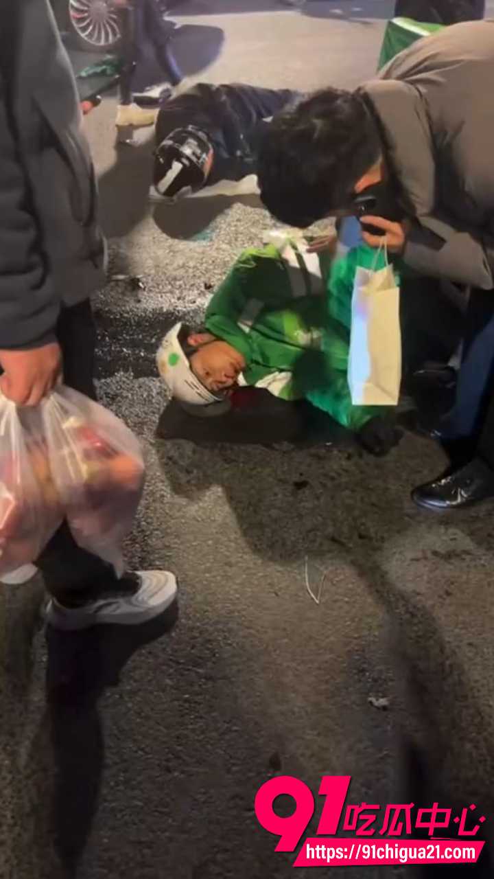 四川鬼火少年无证狂飙酿惨祸7