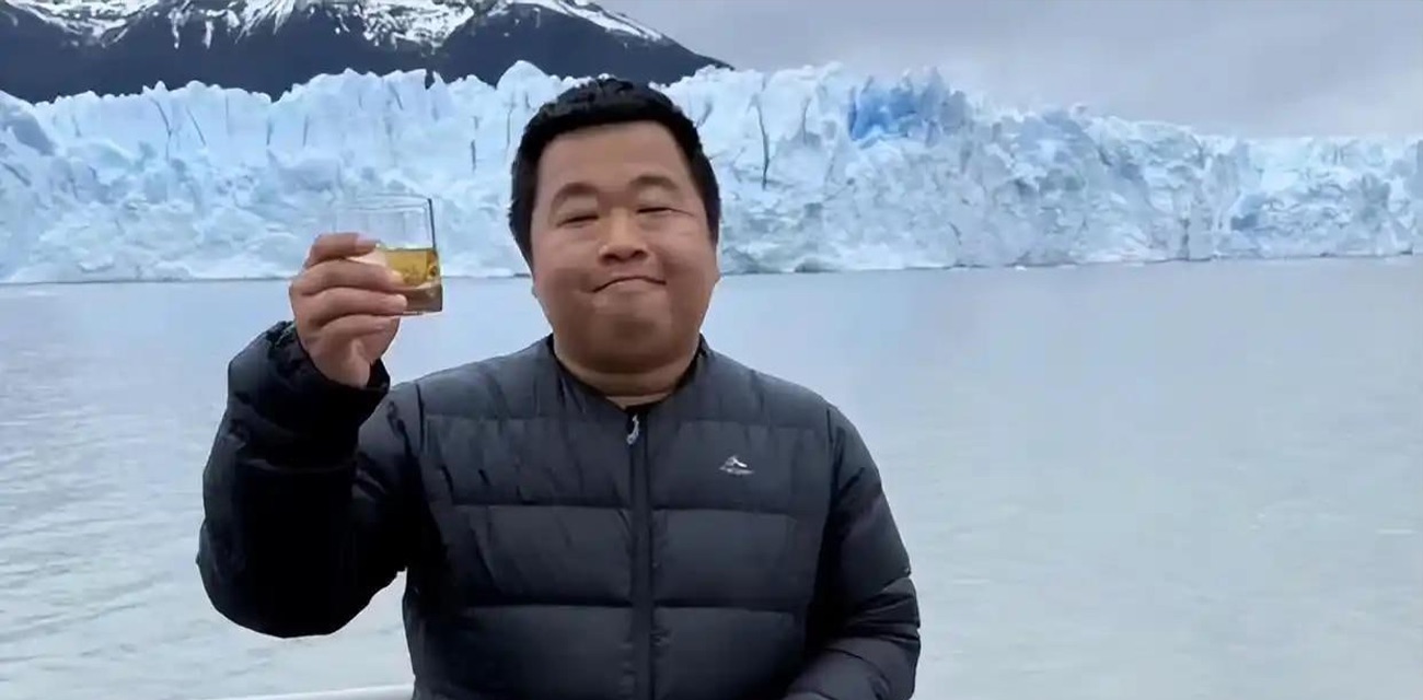 抖音2600万粉丝蓝战非南非惊魂 被同胞绑匪持刀劫持5小时抢百万 强制打飞机采精视频曝光