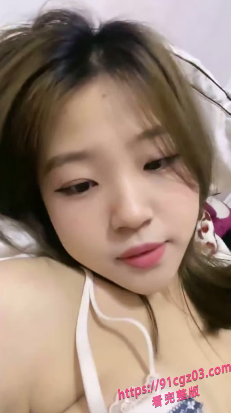 强烈推荐!清纯大学生小妲己高价视频流出 饱满硕大的美臀手感极佳