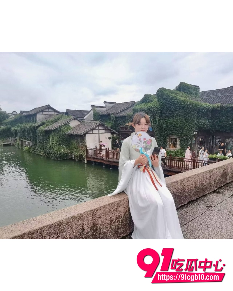 韩芳 18