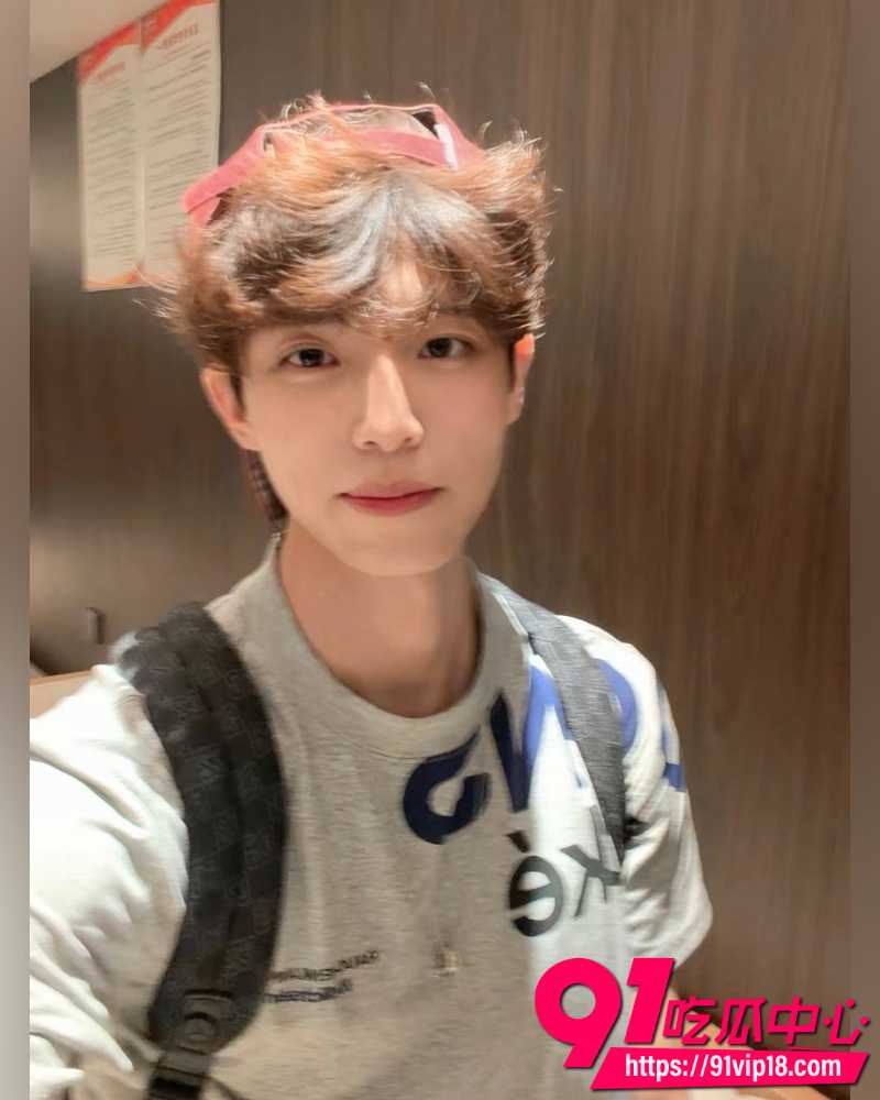 抖音网红不吃汉堡 24 抖音网红不吃汉堡 24