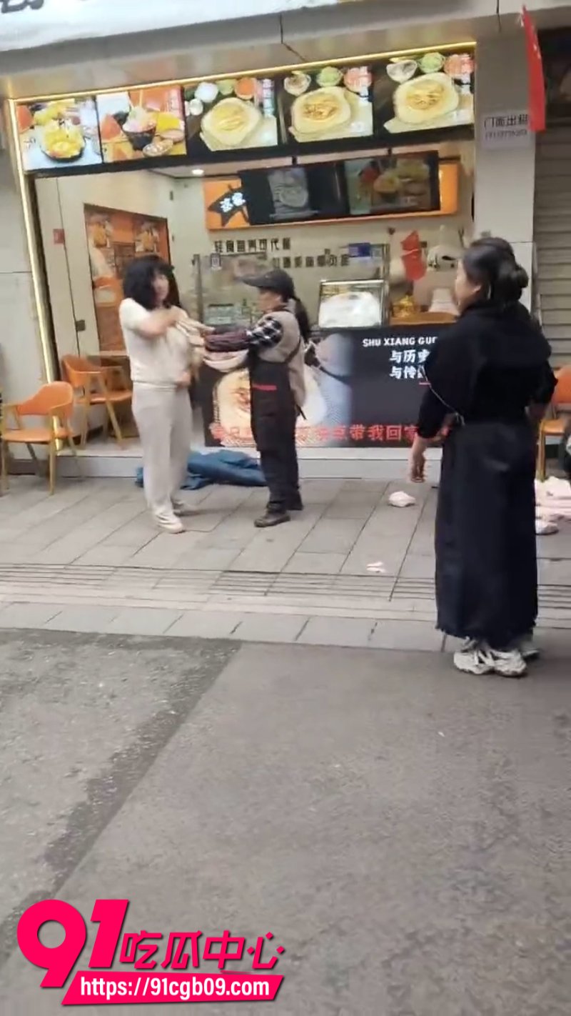 株洲芦淞区蜀香锅盔店女子吃霸王餐10