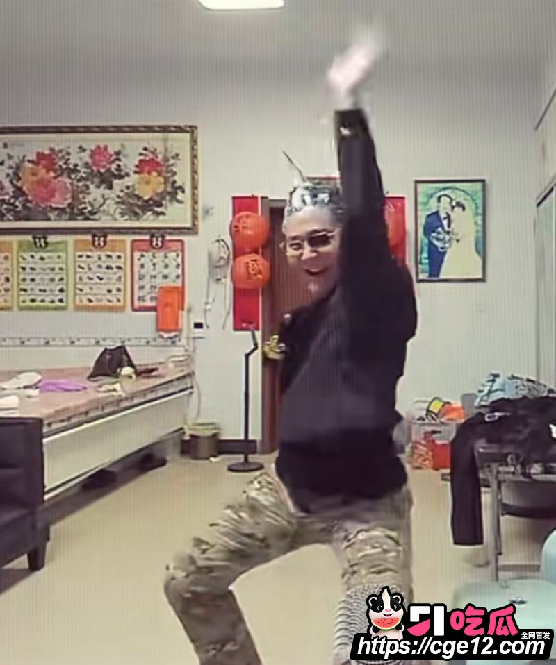 陈泽自费综艺火到服务器崩溃 5