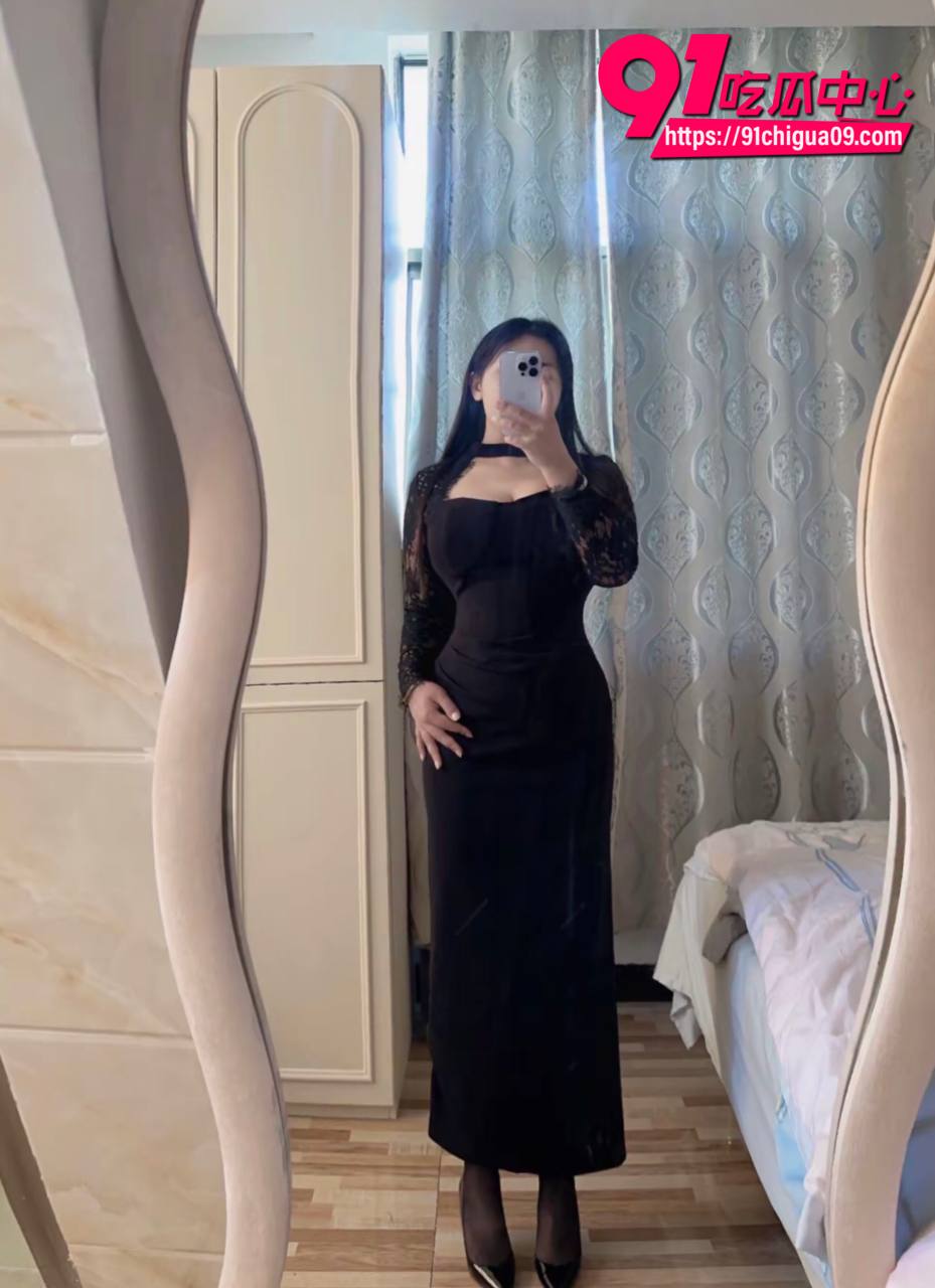 巨乳网红娜比淫装镜拍合集3 巨乳网红娜比淫装镜拍合集3