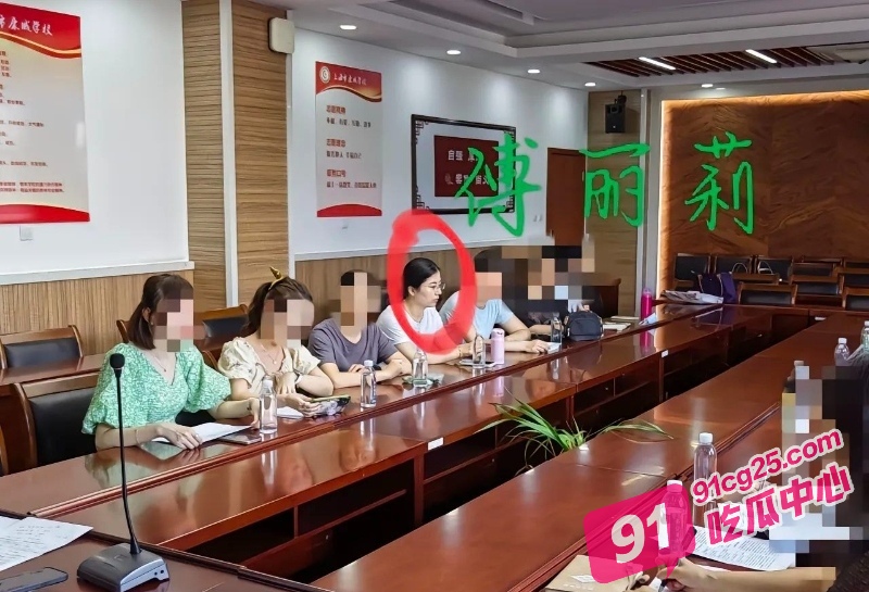 上海康城学校 馨馨 事件 12岁女孩在家坠楼前一天 这件事是最后一根稻草