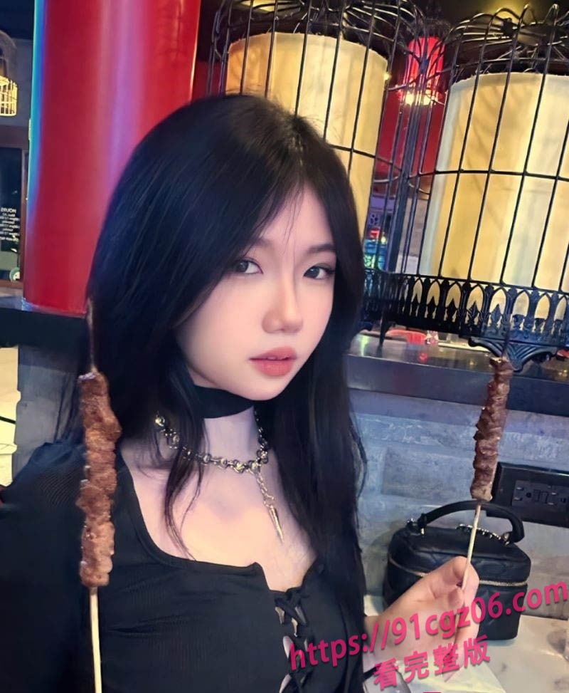 东北极品女神何晓晓不雅视频泄露 富二代调教深喉爆操 反差模样令人瞠目结舌！