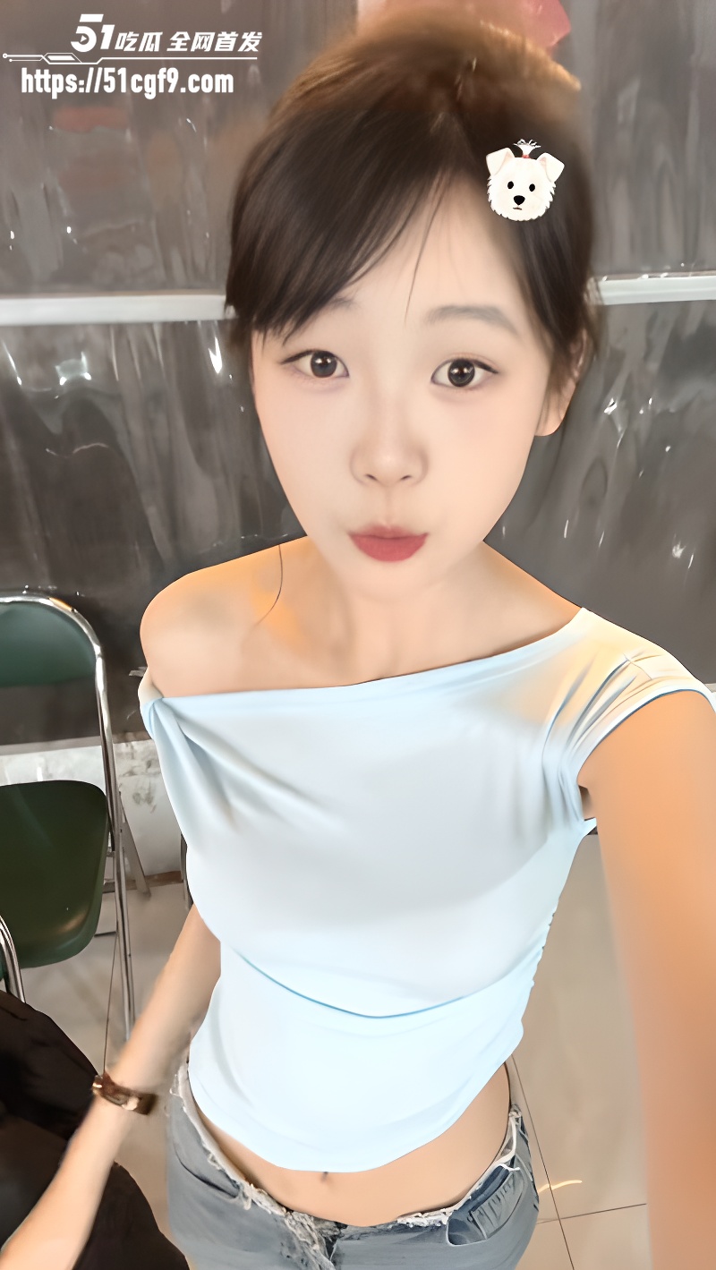 山东大学 小情侣酒店自拍曝光  1