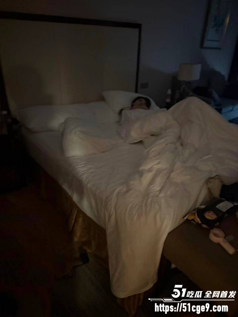 深圳福田伪娘uu酱假扮女性下海07