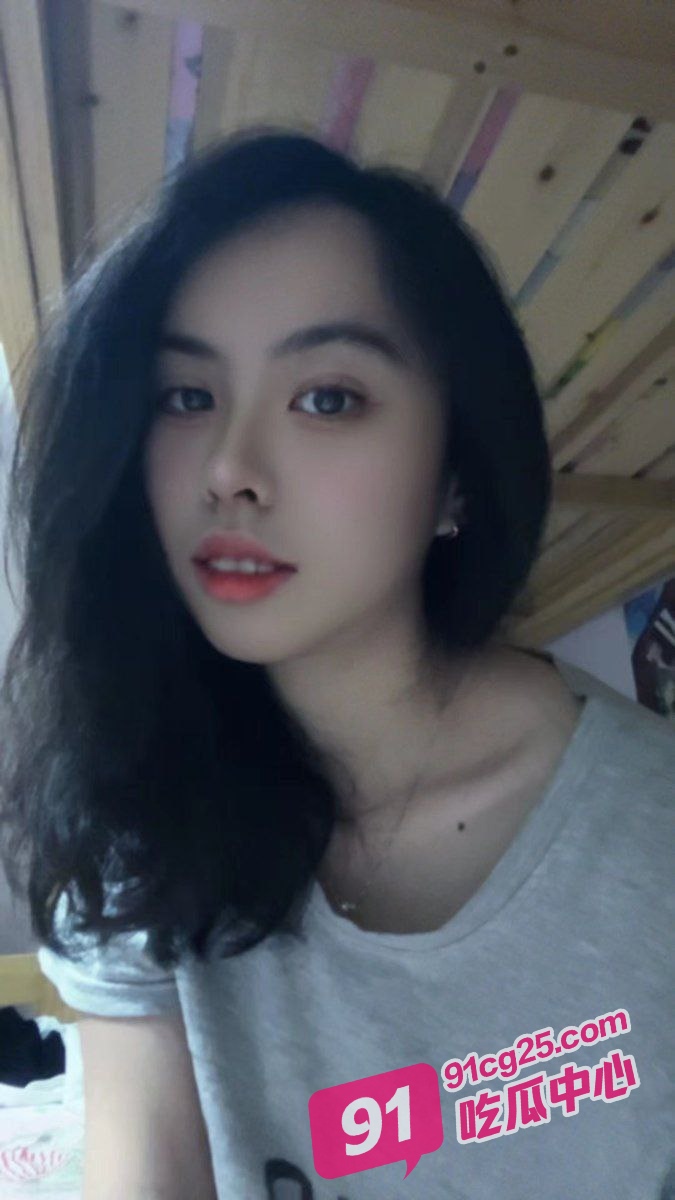 南京交通大学高材生林曼婷 楼梯间与男学长约炮 学霸原来也会发骚！ 配图2