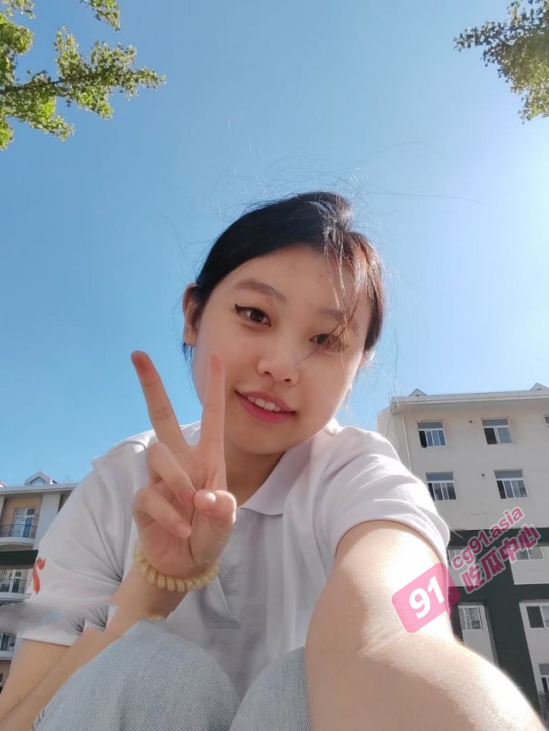 山东烟台大二清纯学妹李牧～小小年纪性爱技术却早已炉火纯青   “我可不是小女生了哟”