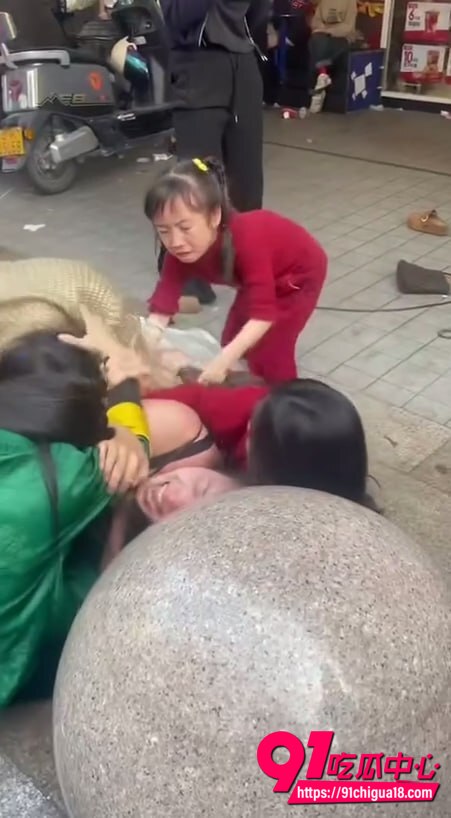 惠州惠阳女子街头互殴现场2 惠州惠阳女子街头互殴现场2