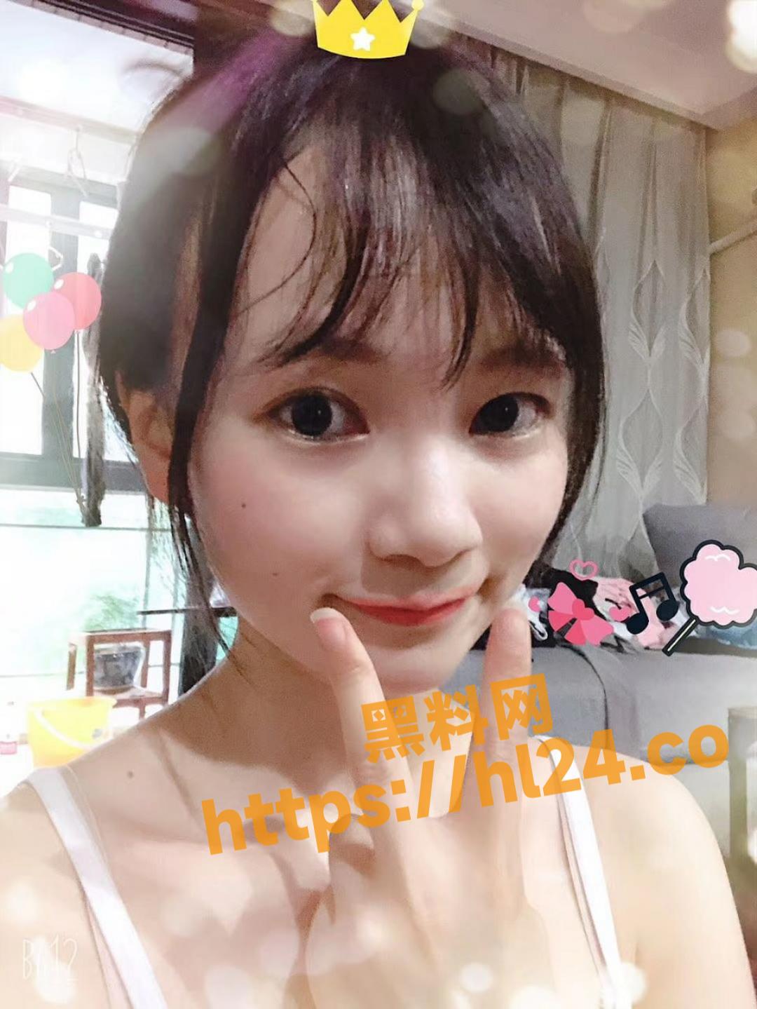 清纯可爱的妹子跟渣男恋爱被拍视频，分手后被报复流出