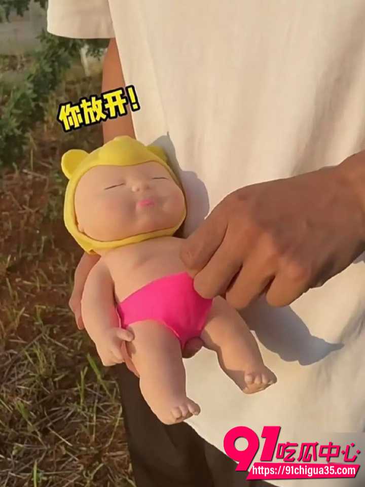 娜塔莎解压娃娃爆火翻车2