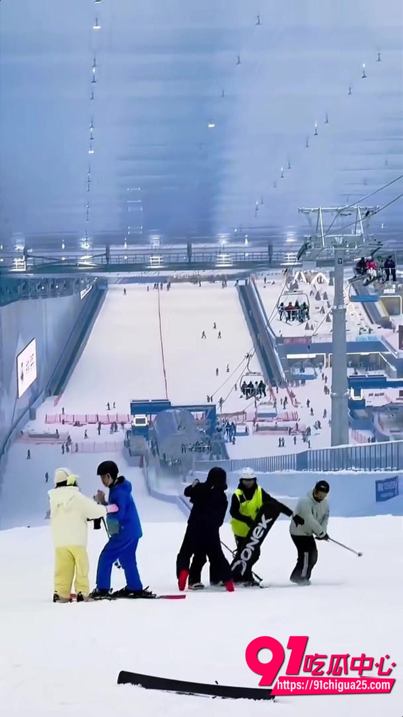 深圳华发滑雪场突发斗殴现场12 深圳华发滑雪场突发斗殴现场12