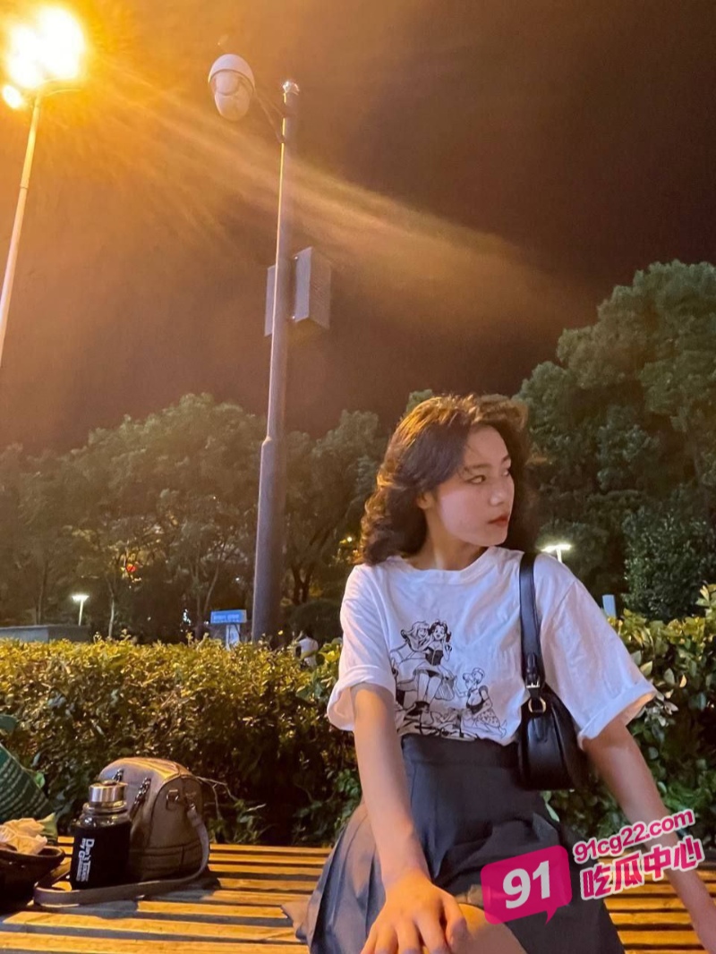 “美丽就是资本 会骚就是本钱” 吉林大学学生妹沦为校鸡 专门服务有钱男同学 配图3