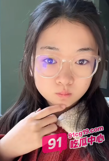 河南方城 李静云 下海兼职视频流出 白天质检晚上巨屌进修 乡里土鳖也想做金凤凰 配图4
