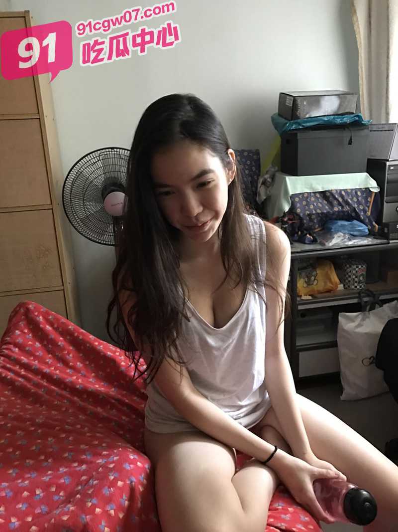越南清纯模特在出租屋无套输出 性感合集包你撸三天三夜!