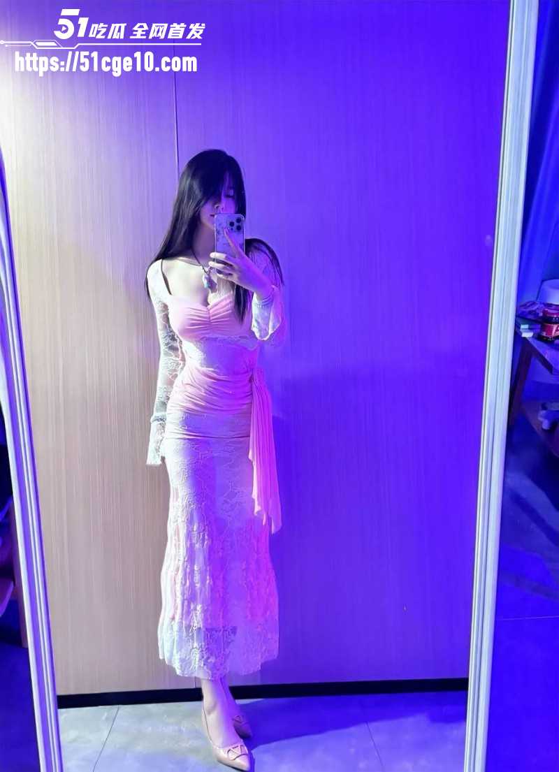 高颜值少妇离婚后疯狂约炮03