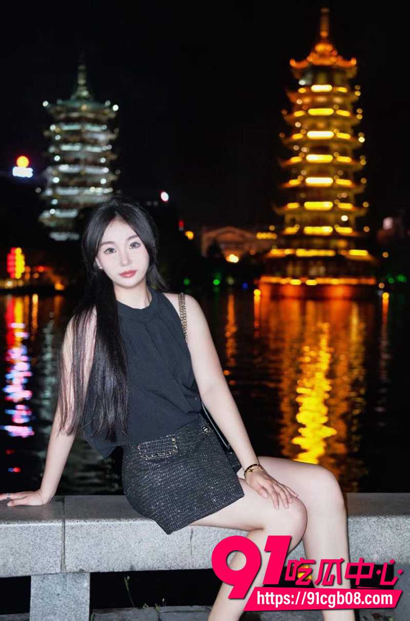 河北医科大学刘叶萱 炮击双穴SM捆绑调教 巨寸假黑屌直捅喉咙 痛并快乐暴露变态受虐欲！