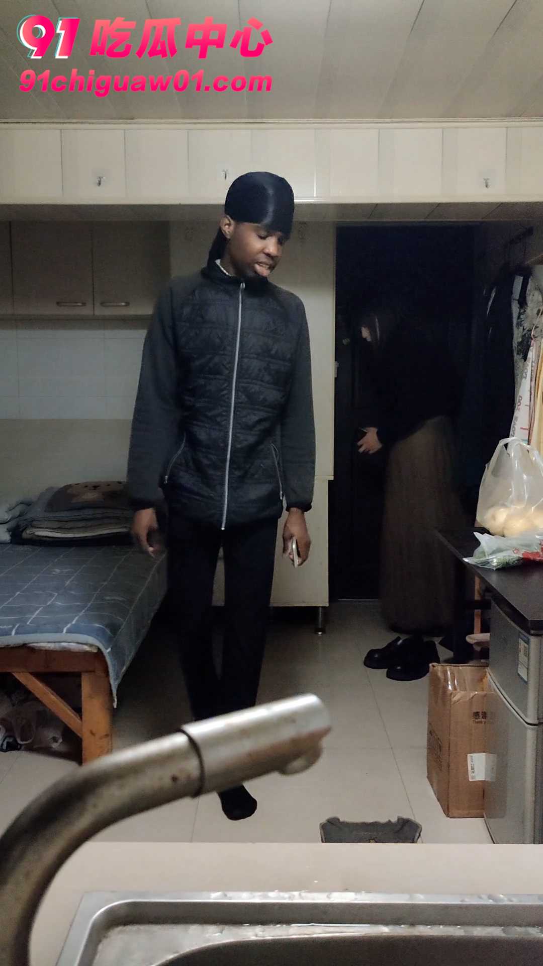 南京红姐与黑哥的故事～黑皮留学生不在乎你是男是女，有洞就行！