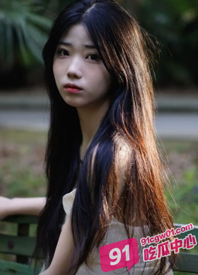 G奶正妹邓映梦脚踏五条船被发现 正牌男友直接自曝两人做爱视频鱼死网破!