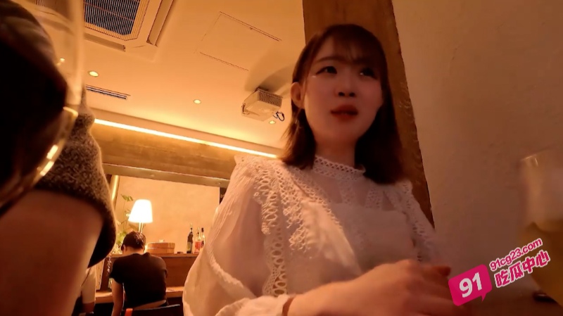 渣男约女网友面基 第一次见面就把人家灌醉迷奸 毫不怜惜抱头插嘴插出了泡沫！ 配图2