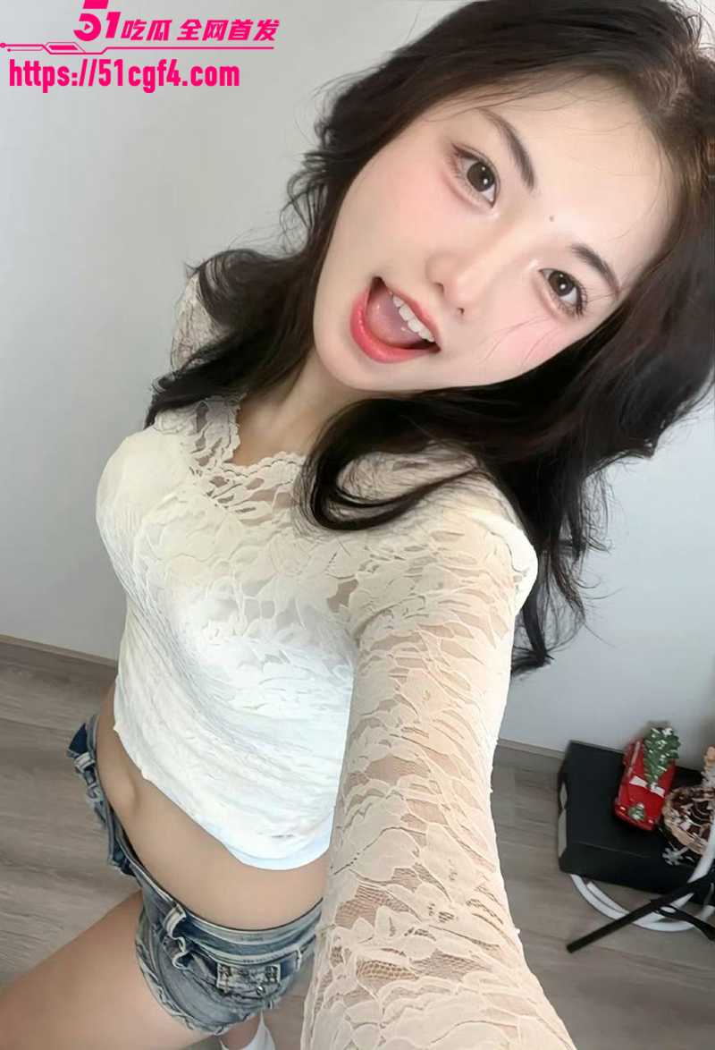 抖音网红方彩金主定制裸舞 4 拷贝