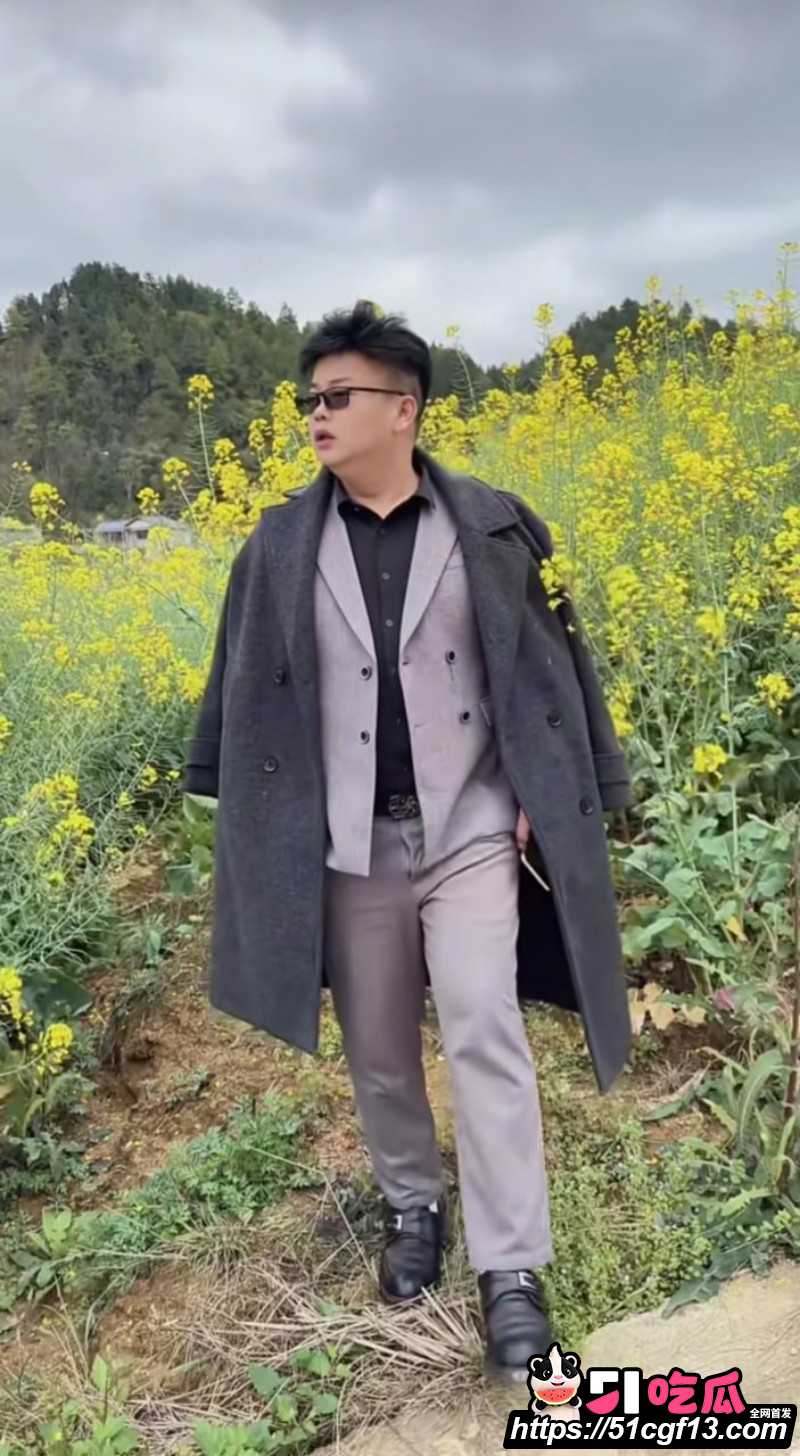 抖音网红贵州荣哥公益人设崩塌05