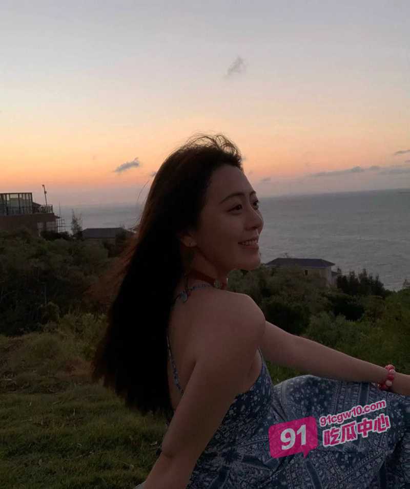 浙江杭州美女陈文曦遭前男友泄密曝光 绝美颜值有型身材 乖巧吃鸡被操的样子属实让人羡慕 配图5