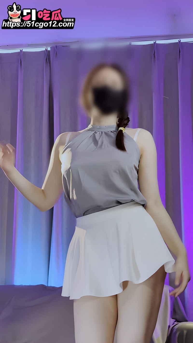 变装裸舞女王2 变装裸舞女王2