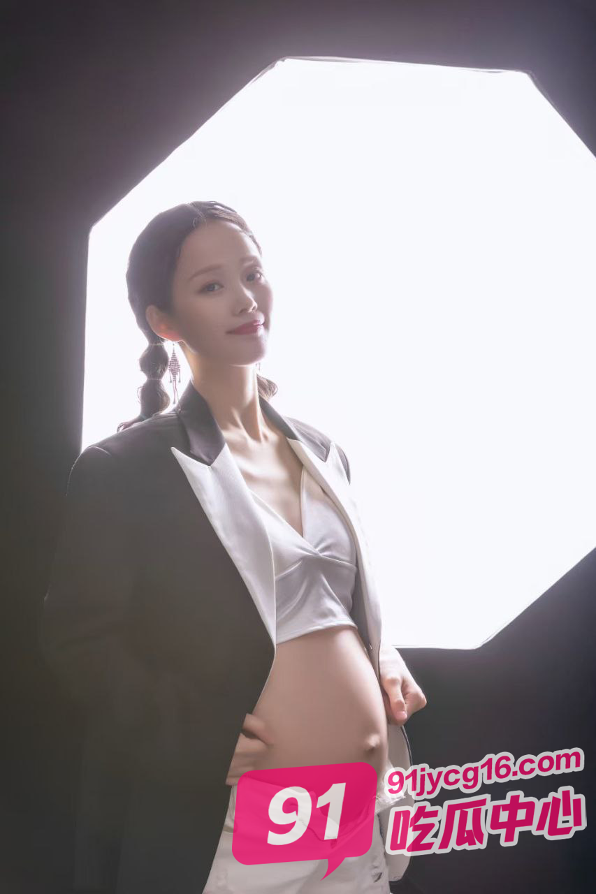 福建莆田反差人妻方晶婚后跟网友裸聊被曝 生过小孩还这么嫩~ 配图12
