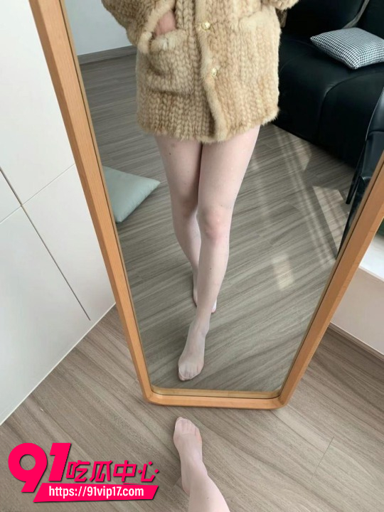 海角乱伦离婚姐姐原创新作!终于和姐姐敞开心扉终于能一直操 丝袜足交无套内射父母隔壁房间偷偷猛干