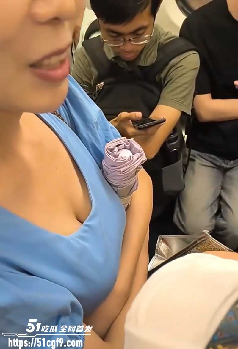 地铁高抄抓拍抄胸 3 拷贝 地铁高抄抓拍抄胸 3 拷贝