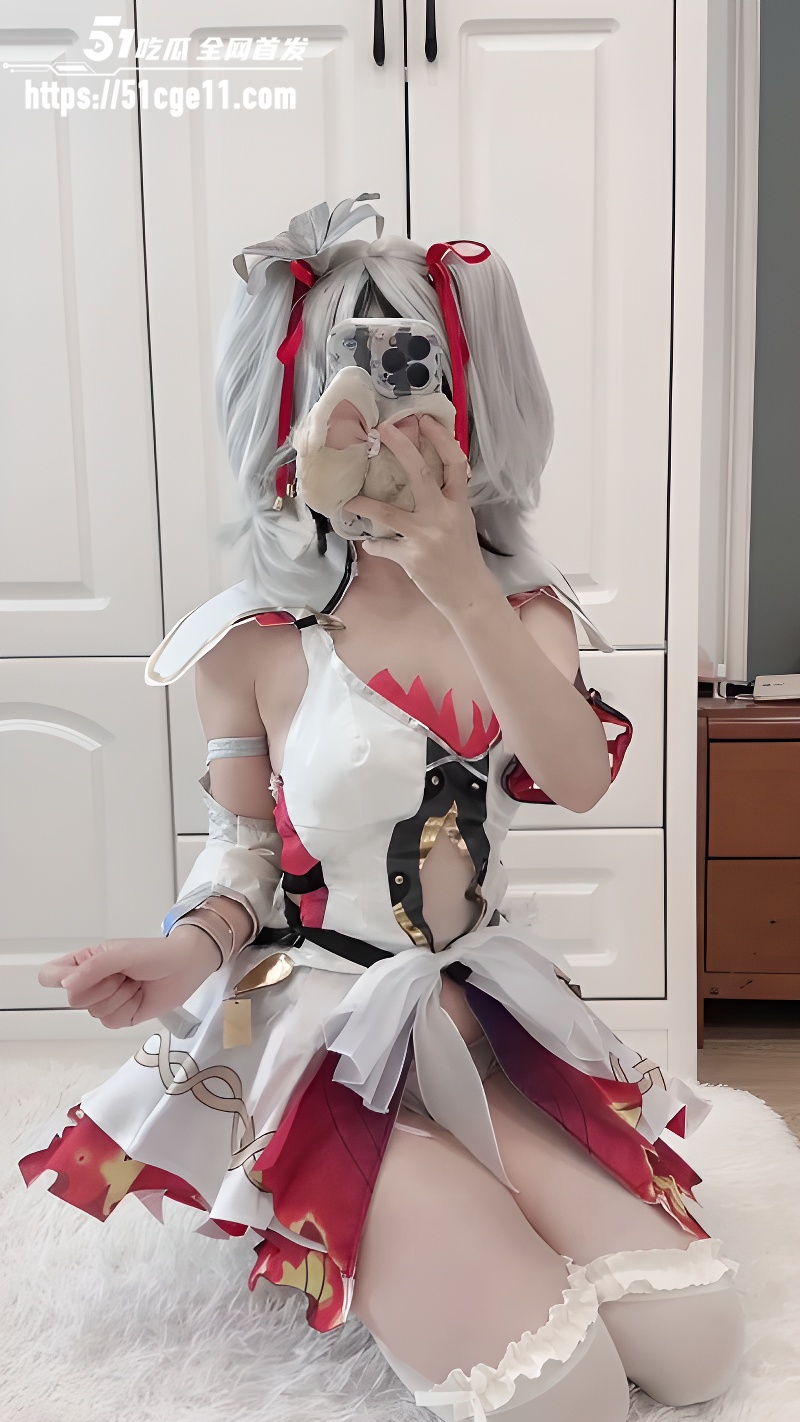 二次元少女琴喵Cos王者荣耀角色 3