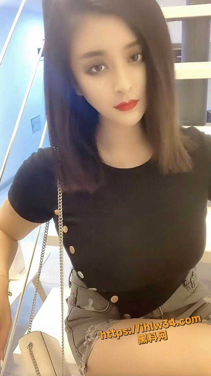 东北服装店老板娘被炮友调教成性欲母狗 性感长腿 极品巨乳 主动索要大屌插入
