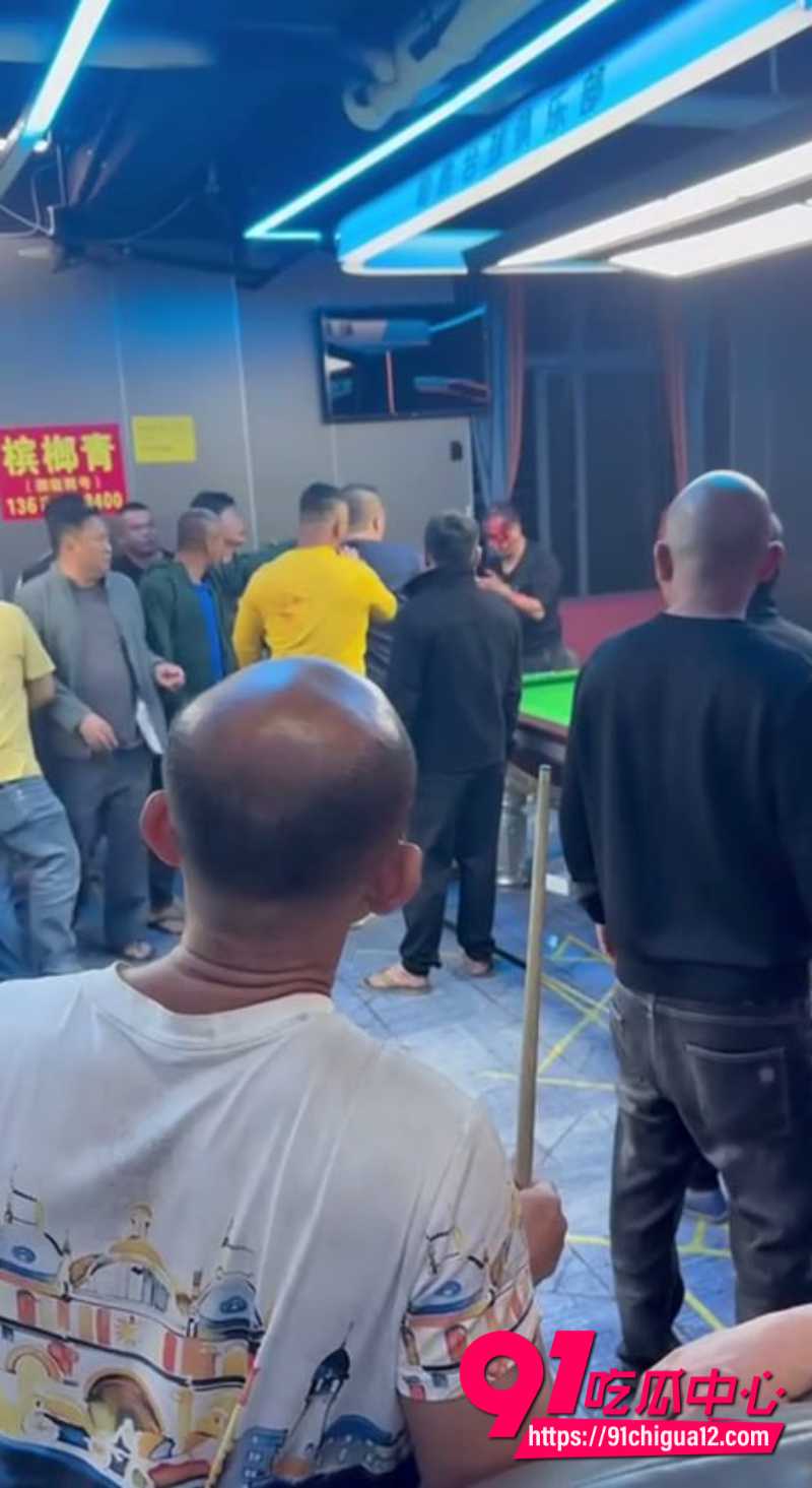 海南琼海乡镇台球厅输钱赖账被群殴2 海南琼海乡镇台球厅输钱赖账被群殴2