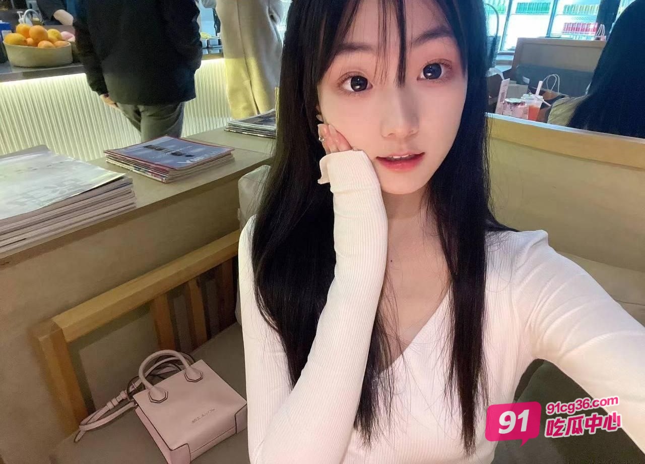 湖北校园女神叶美欣 外表清纯私下淫荡 学弟没得到就曝光！ 配图2