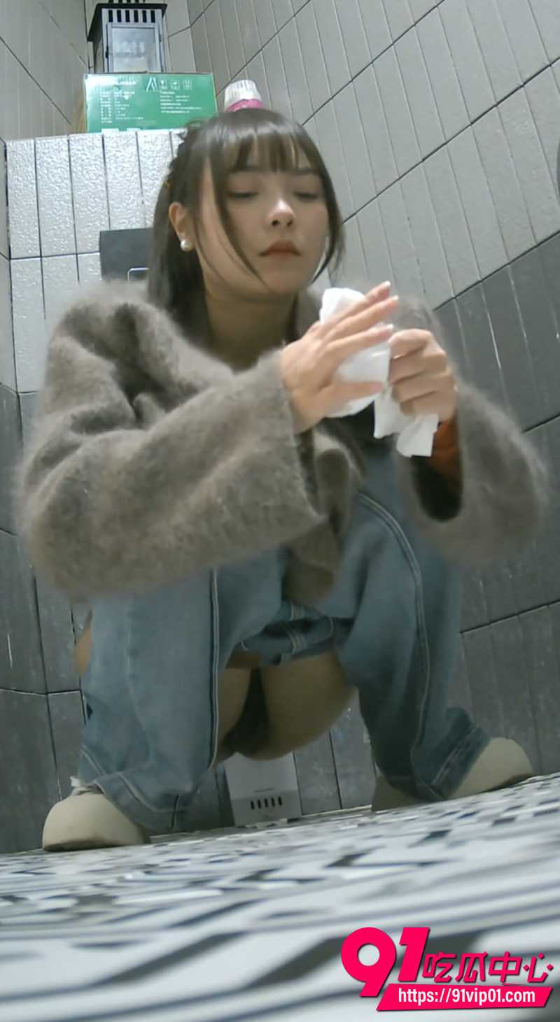 厕所偷拍视频 6