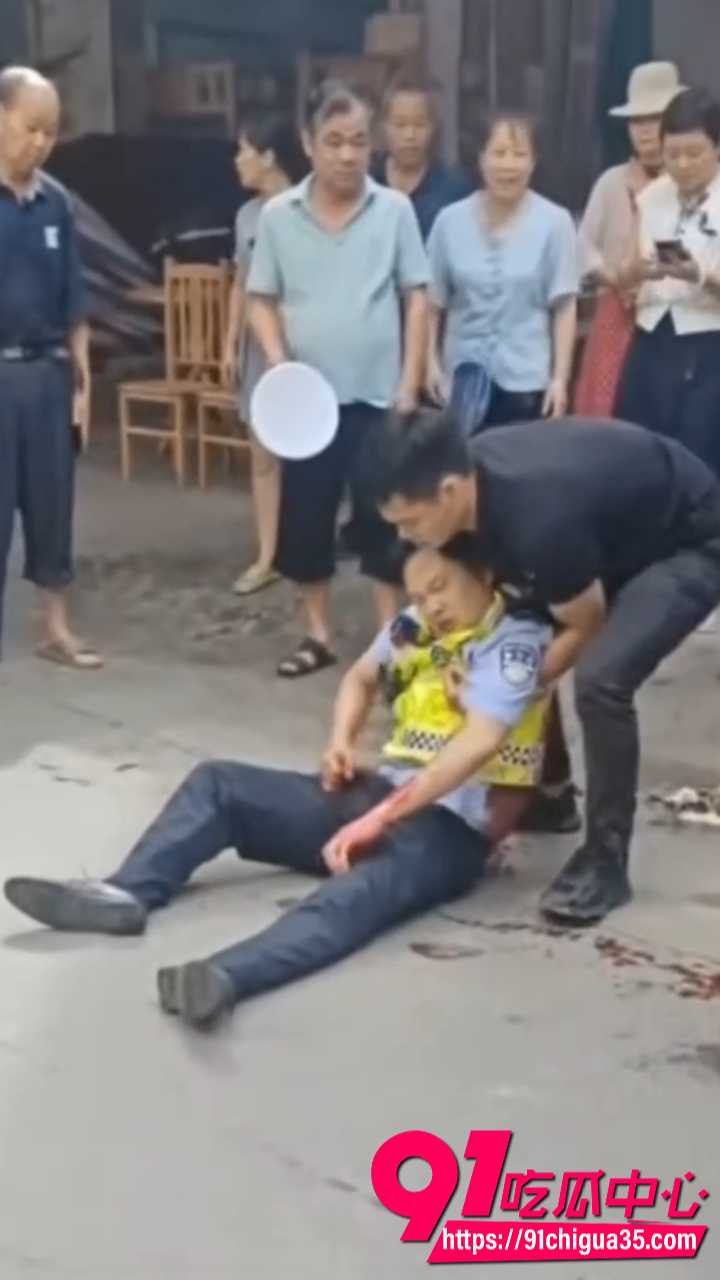 广西陆川持刀捅人事件 3