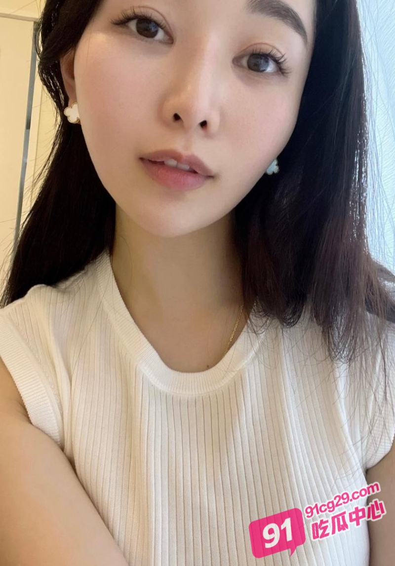 巨乳女神katayama付费资源合集整理 记录风情万种荡妇的发骚日常！