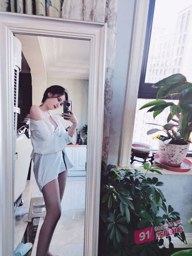 瓜友投稿前女友程琳 足交口交无所不能技术堪比职业 没钱交租只能肉偿给房东！