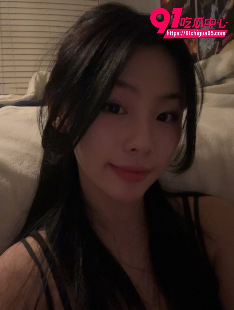 在社交媒体上坐拥4.9万粉丝的极品高颜值B奶13 在社交媒体上坐拥4.9万粉丝的极品高颜值B奶13