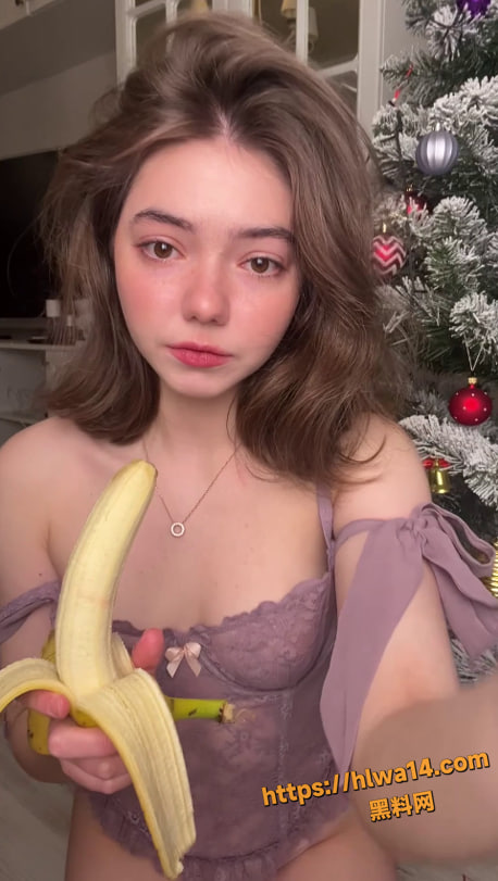 Plumpy_mage的诱惑私拍，乌克兰基辅美女演员的OnlyFans艺术狂欢！