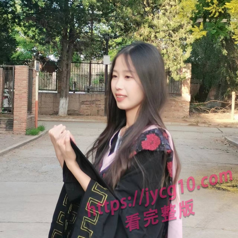 青岛科技大学学霸刘亚娟私拍疯传 学霸气质中藏撩人惊喜 配图2