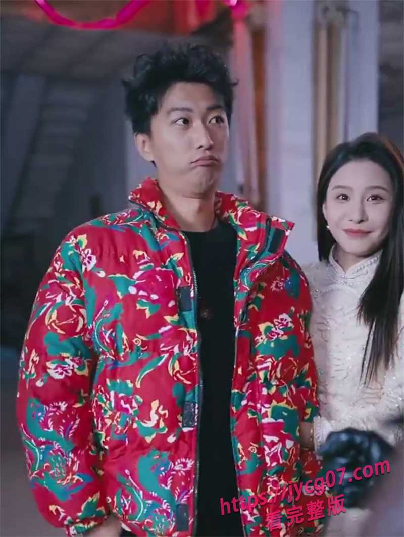 夜半湖边艳遇！钓鱼钓出撩人女鬼，薄纱透视擦边狂戳尺度红线 配图2